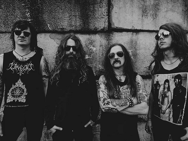 MAMMOTH GRINDER Photo