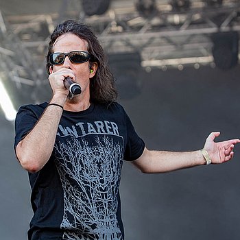 P.S:O:A Gallerie 2022 Bands & Impressionen Nova Rizal