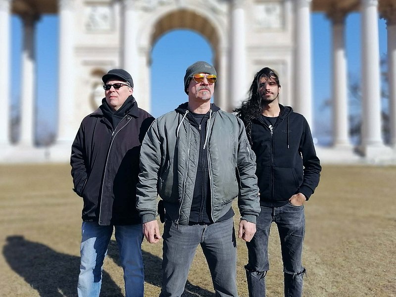 SCHIRENC plays PNGENT STENCH Photo